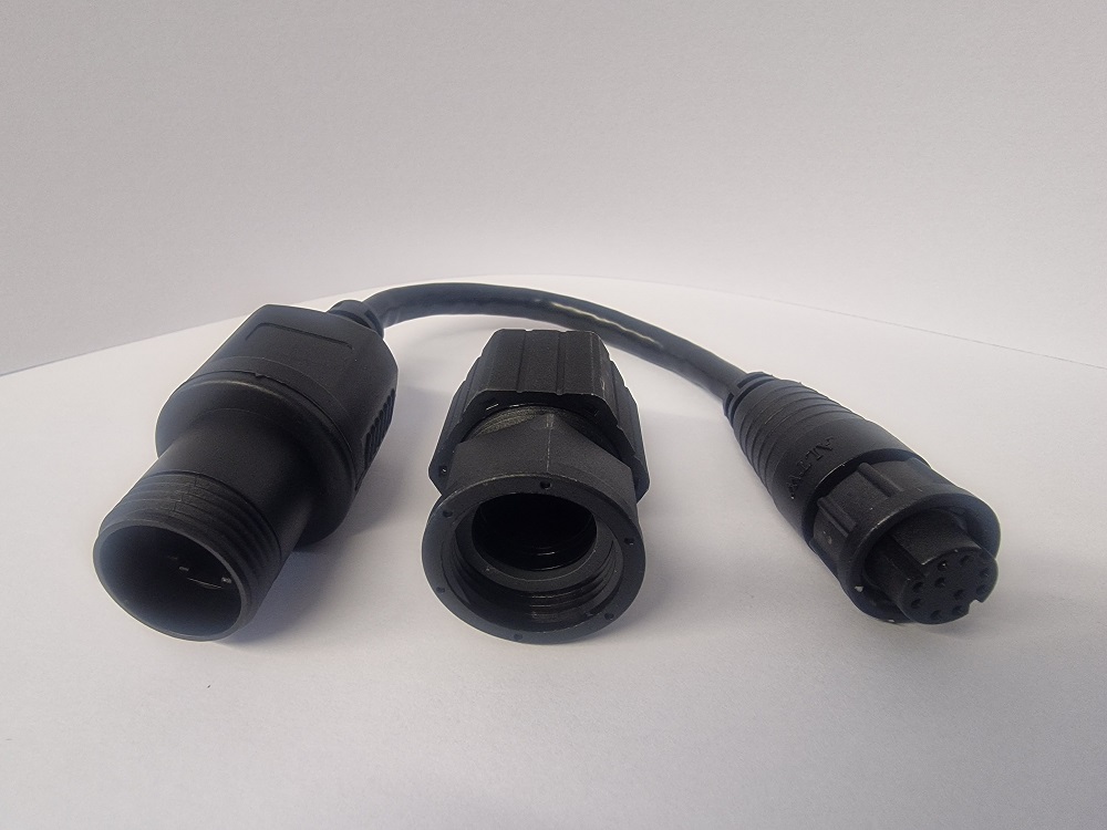 RAYMARINE - A80247, RayNet (w) auf RJ45 (w) Adapter 10 cm